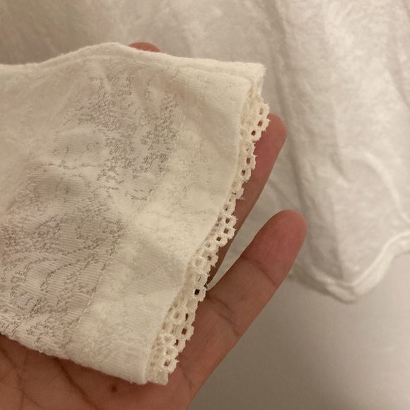 William Rast blouse  Size M - Picture 9 of 9